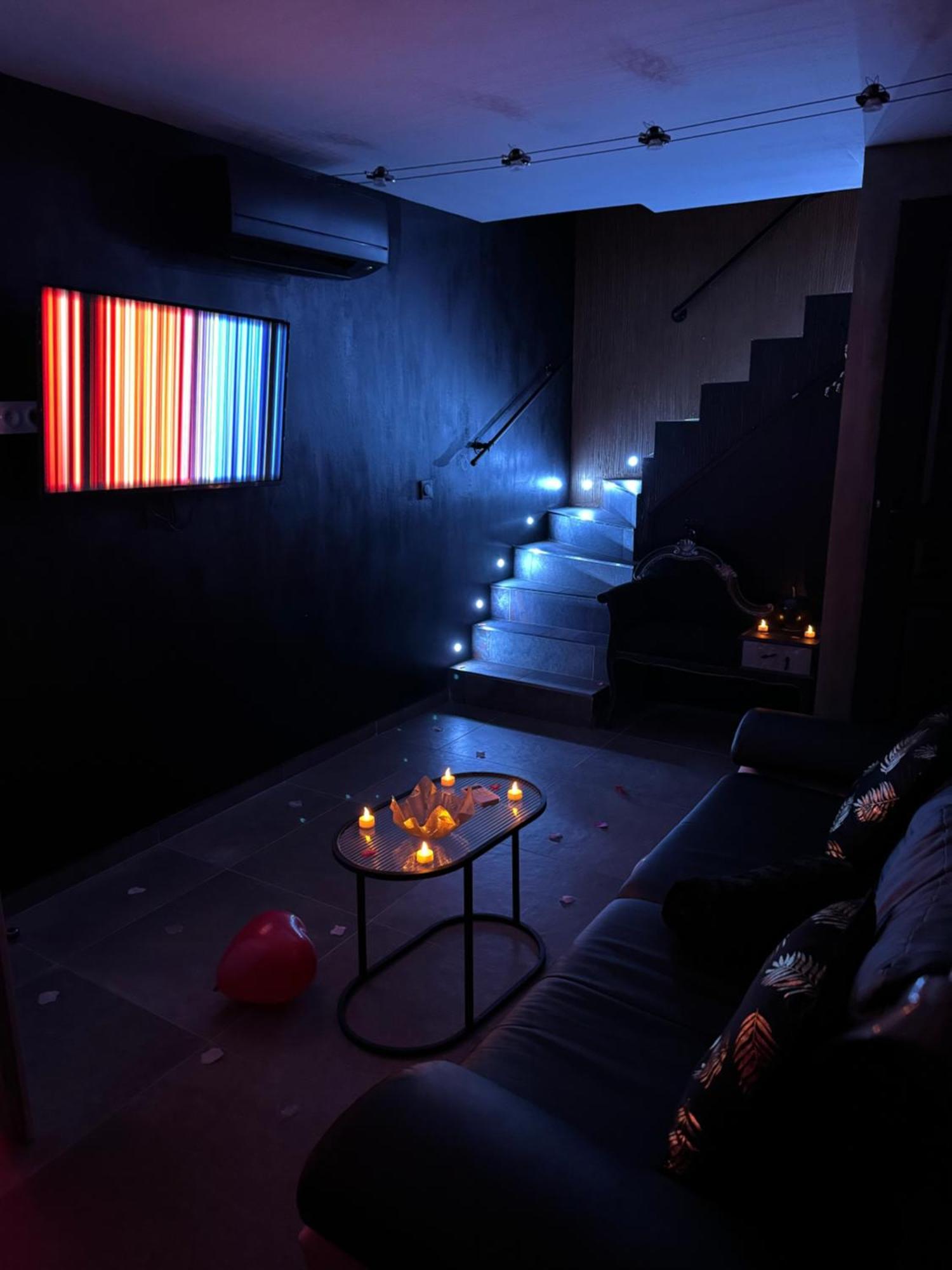 13 Nuances De Grey Jacuzzi Villa มาร์กเซย ภายนอก รูปภาพ